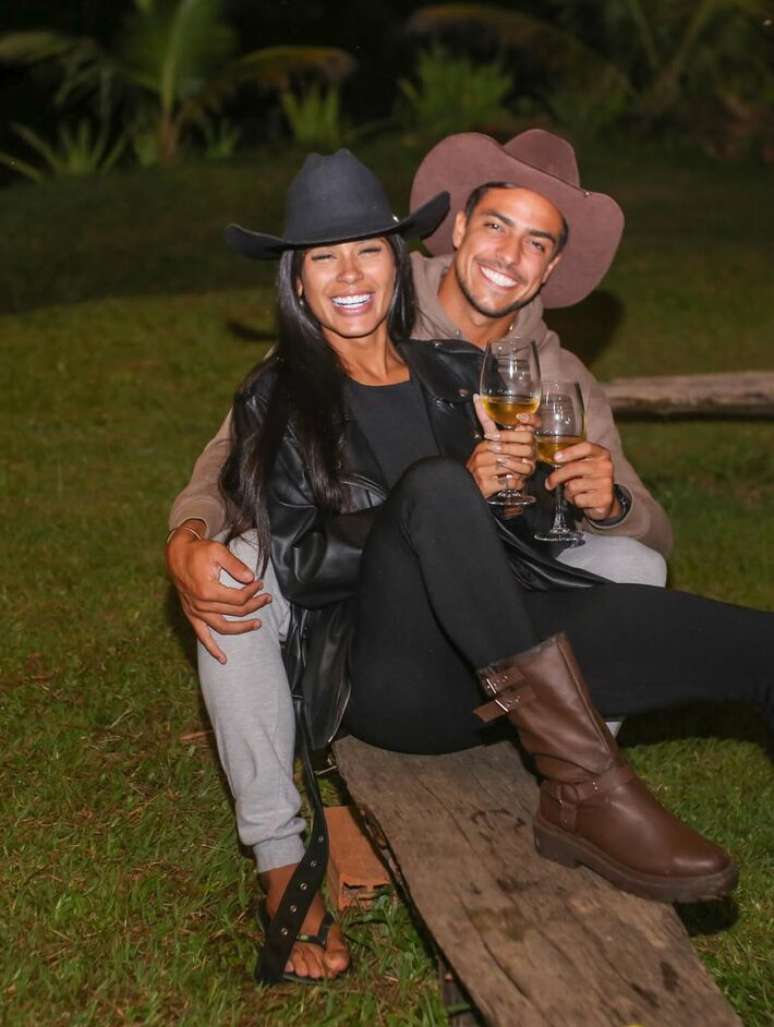 Pocah e Arthur Pelagio