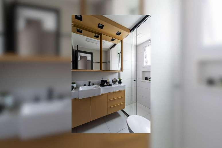 O box at&eacute; o teto &eacute; ideal para quem busca mais conforto e efici&ecirc;ncia no uso do banheiro Projeto: Camila Palladino |