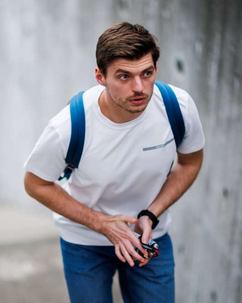 Discuss&otilde;es sobre o futuro de Max Verstappen esquentam os bastidores da F1 
