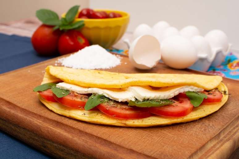 Crepioca com queijo e tomate 