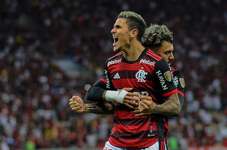 Com quatro de Pedro, Flamengo humilha o Tolima por 7 a 1 &ndash;