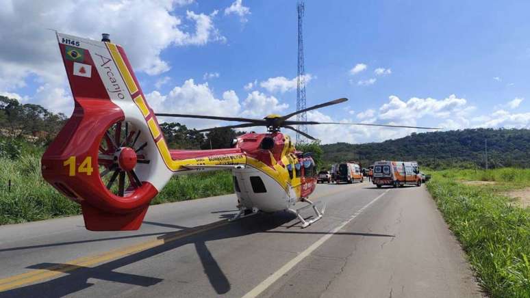 Helic&oacute;ptero Arcanjo foi ao local para retirar v&iacute;tima em estado grave