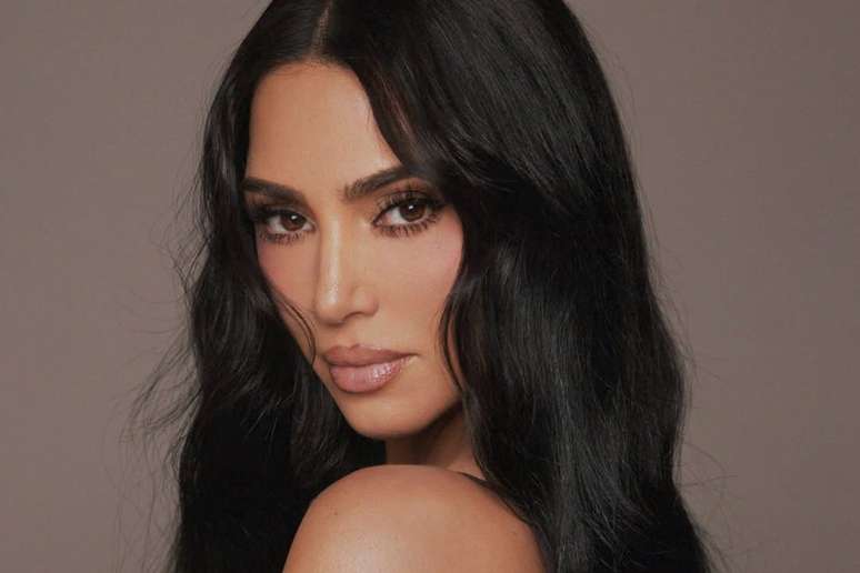 Kim Kardashian posa para ensaio fotogr&aacute;fico
