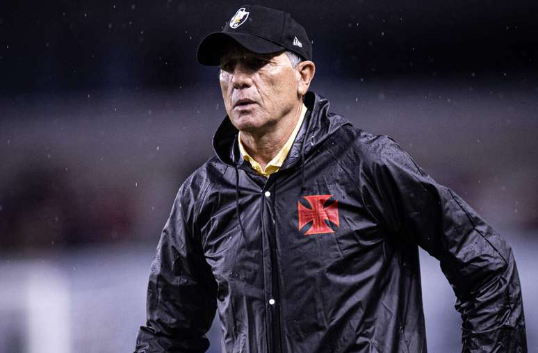 Renato disse que confia nos garotos da base do Vasco &ndash;