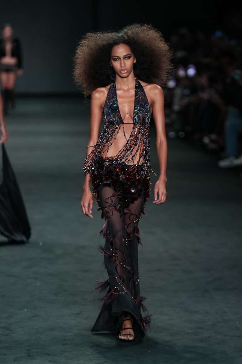 Desfile da Hisha, no Rio Fashion Week 