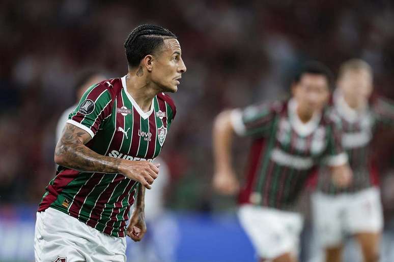 Aran marcou o gol do Fluminense no in&iacute;cio do jogo &ndash;