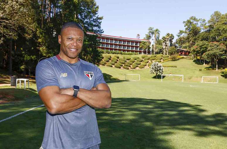 J&uacute;lio Baptista &eacute; o novo t&eacute;cnico da equipe Sub-20 do S&atilde;o Paulo &ndash;