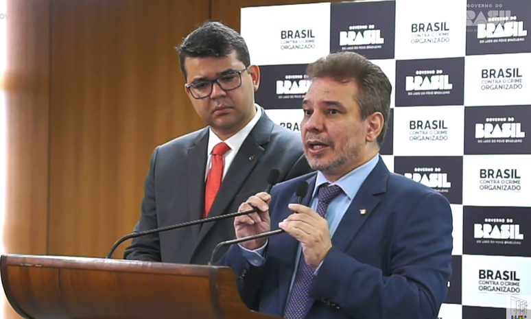  Wellington Lima em coletiva de imprensa sobre Opera&ccedil;&atilde;o Compliance Zero