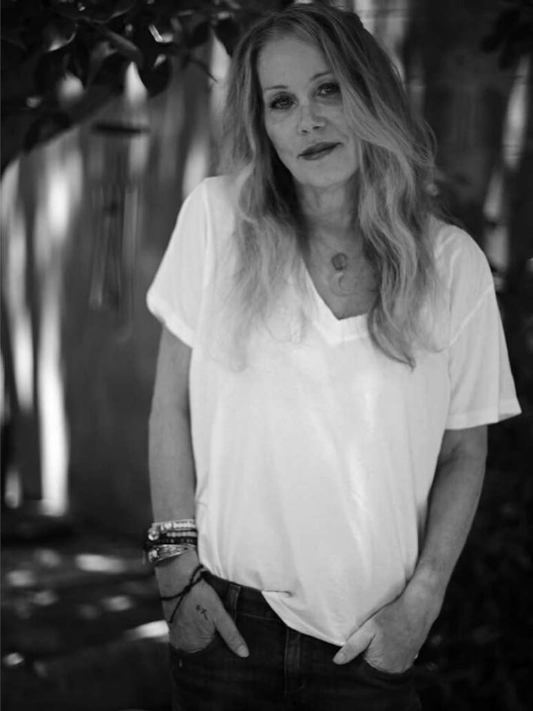 Christina Applegate est&aacute; hospitalizada desde o fim de mar&ccedil;o, segundo o TMZ. A atriz, diagnosticada com esclerose m&uacute;ltipla em 2021, n&atilde;o teve o motivo da interna&ccedil;&atilde;o divulgado at&eacute; o momento