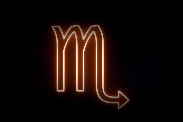 Escorpi&atilde;o viver&aacute; um dia de estabilidade e celebra&ccedil;&atilde;o, com destaque para encontros e bem-estar emocional 