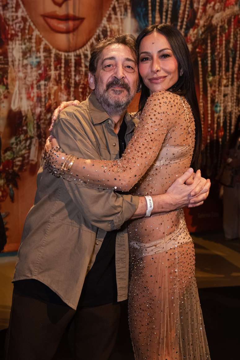 Henrique Filho e Sabrina Sato 