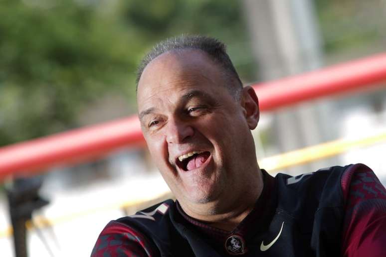 ఆస్కార్ ష్మిత్ 68 సంవత్సరాల వయస్సులో సావో పాలోలో మరణించాడు