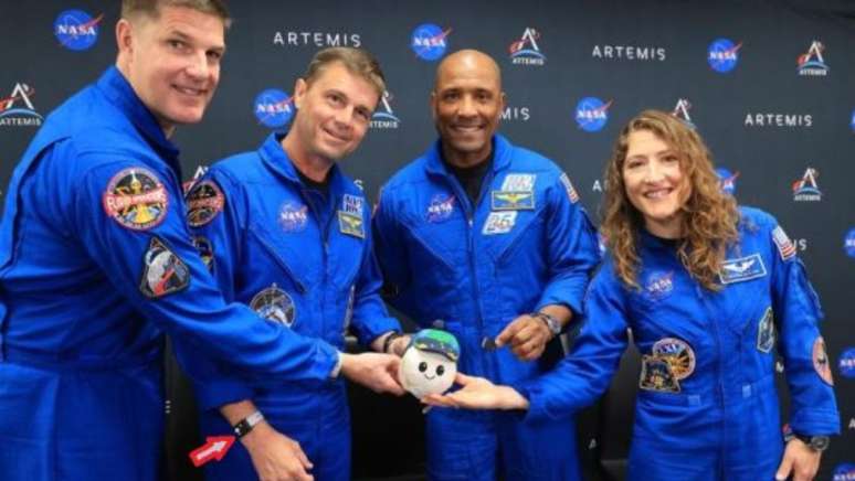 Act&iacute;grafo se parece com rel&oacute;gio digital, tem tecnologia brasileira para monitorar o sono e foi usado por astronautas da Artemis II