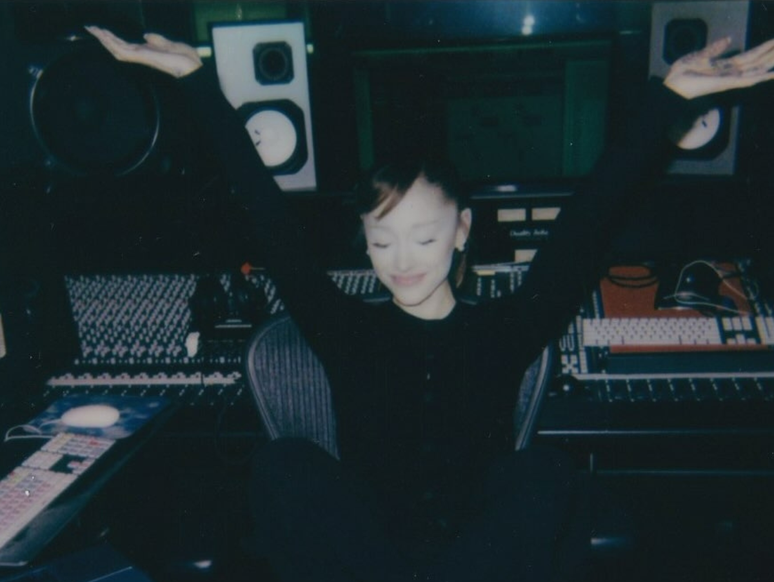 (Foto: Instagram @arianagrande)