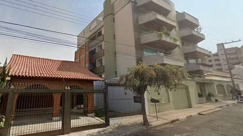 Antes de levantar o pared&atilde;o, o propriet&aacute;rio tentou diversas negocia&ccedil;&otilde;es amig&aacute;veis