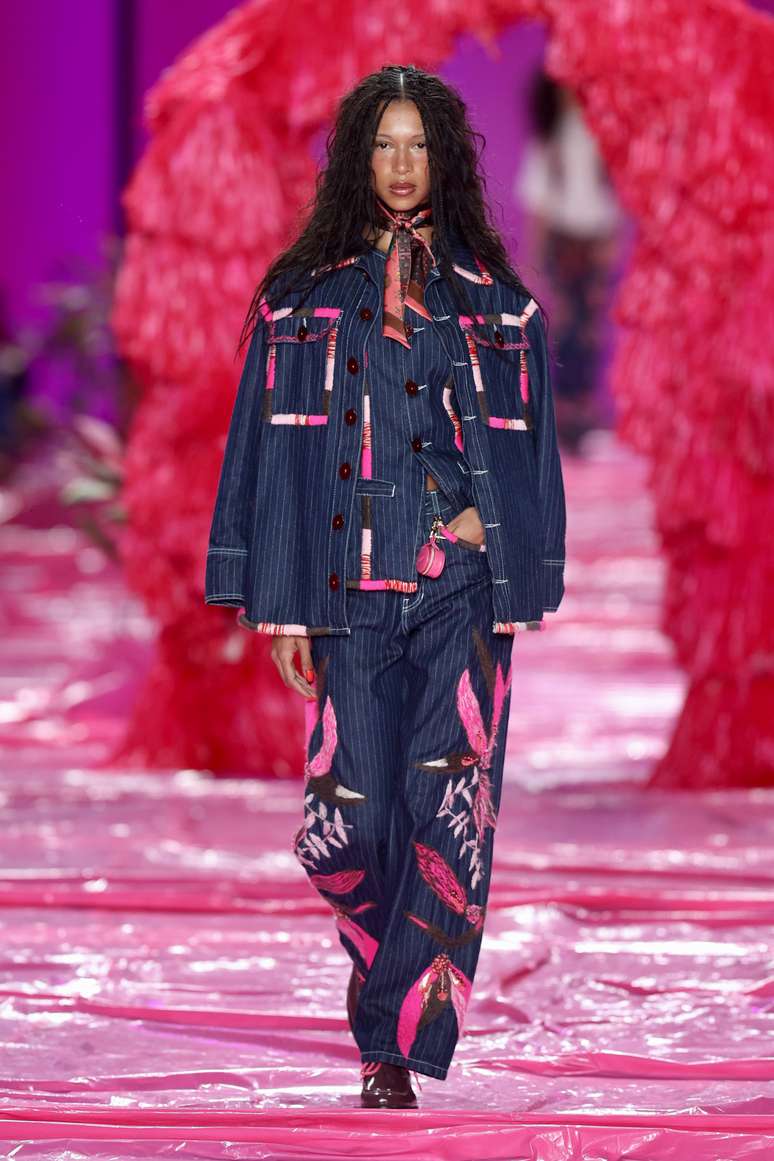 Desfile Isabela Capeto 