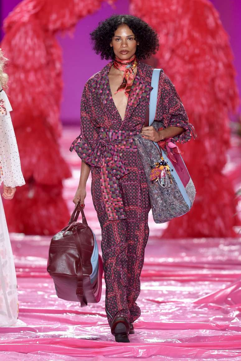 Desfile Isabela Capeto 