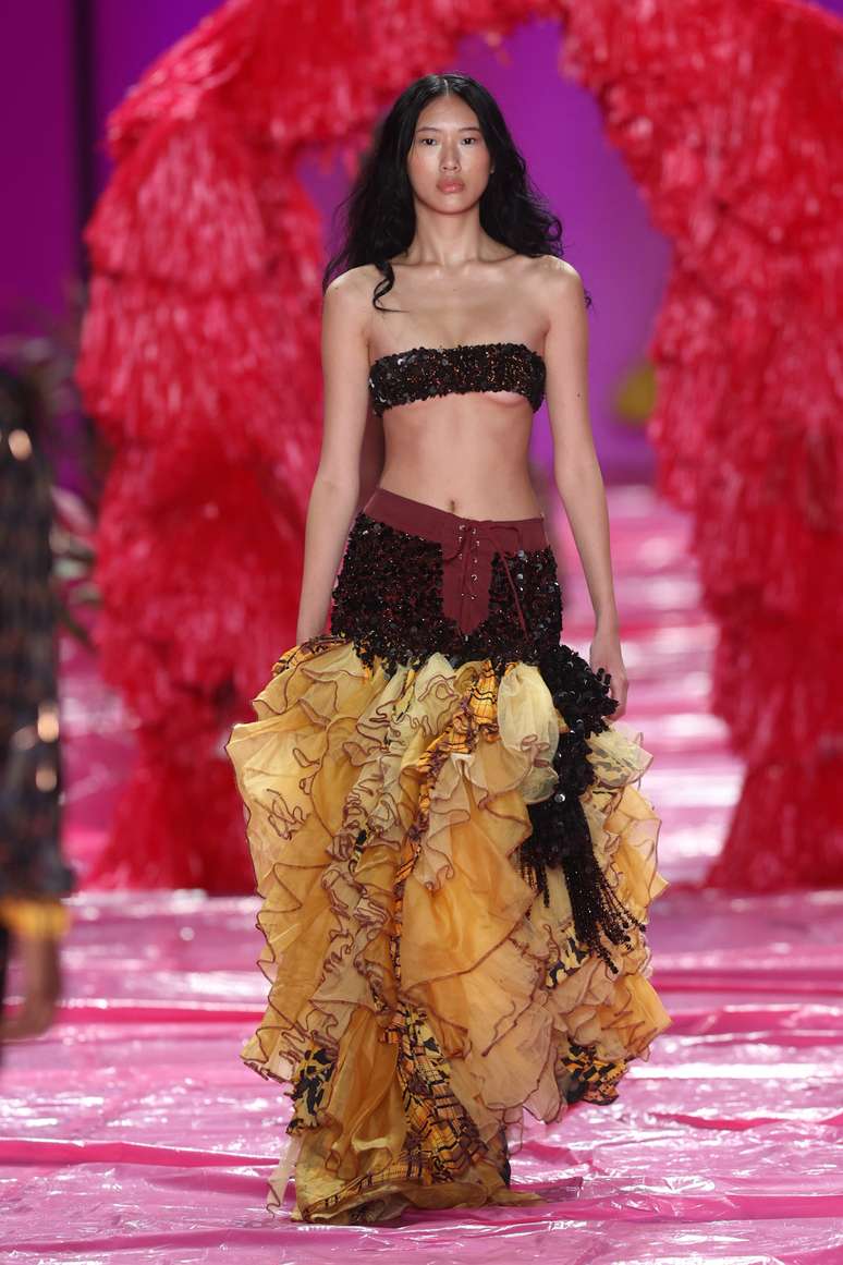 Desfile Isabela Capeto 