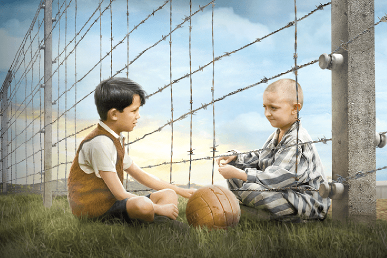 &ldquo;O Menino do Pijama Listrado&rdquo; retrata a improv&aacute;vel amizade entre dois meninos separados por uma cerca &mdash; e por toda a crueldade da Segunda Guerra Mundial 