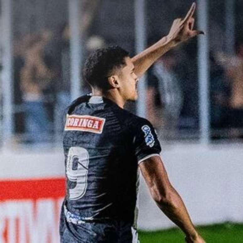 ASA vira sobre o CSA