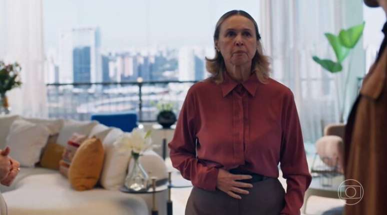 Helga decide confessar os crimes de Arminda