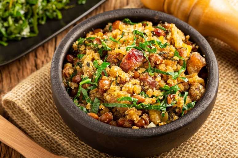 Feij&atilde;o-tropeiro 