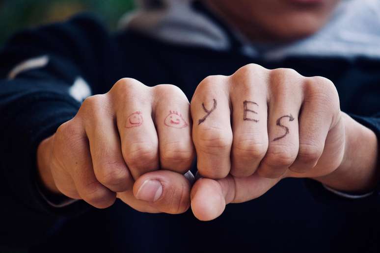 சுயமரியாதை பிரச்சனைகள் குழந்தைப் பருவத்தின் தவறுகளாக இருக்கலாம்