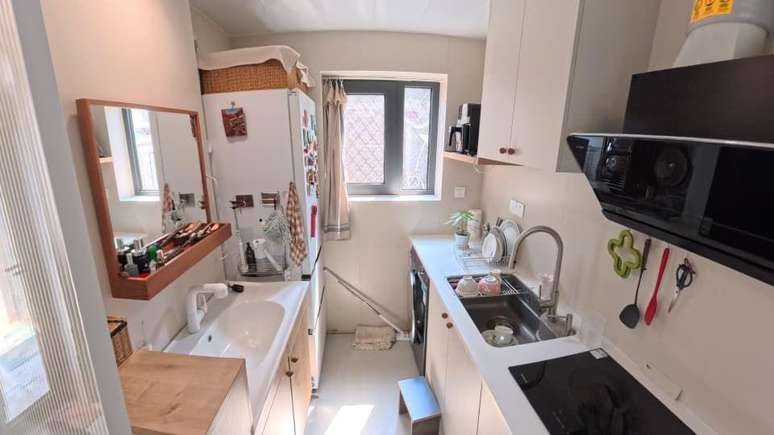 Cozinha e 'pia do banheiro'