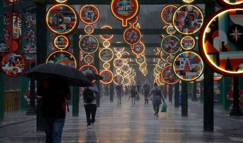 Gotas de chuva limpam poluentes do ar
