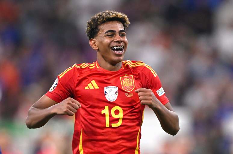 Lamine Yamal pela Sele&ccedil;&atilde;o da Espanha 