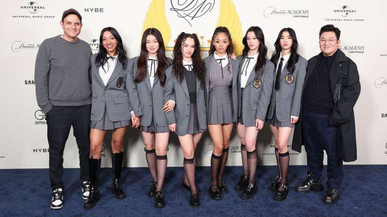 A empresa de Bang, a Hybe, tamb&eacute;m est&aacute; por tr&aacute;s de outros grandes nomes do K-pop, incluindo Seventeen, Le Sserafim e Katseye