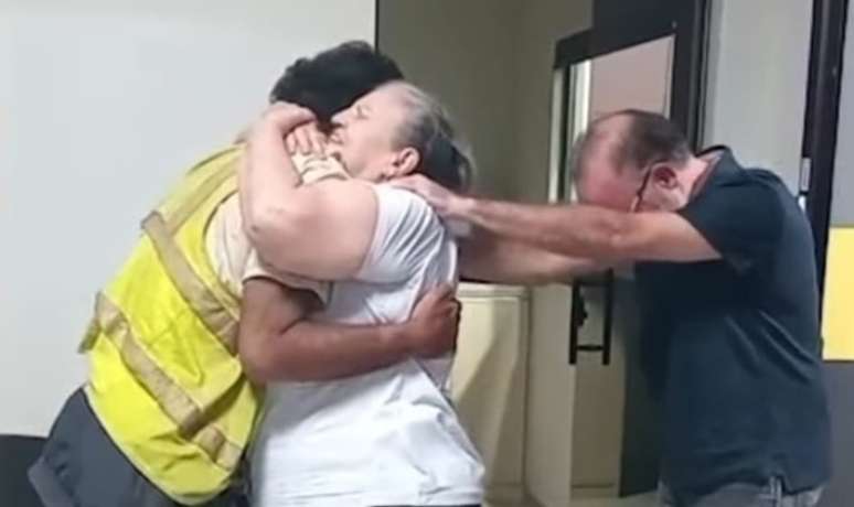 Reencontro de professor universit&aacute;rio desaparecido com a m&atilde;e, no interior de S&atilde;o Paulo