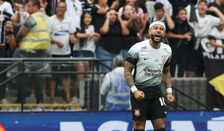 Memphis Depay pelo Corinthians 