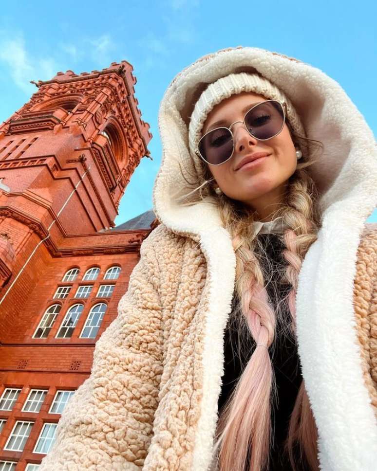 Lorrayne Mavromatis produz conte&uacute;do de rotina, viagens e lifestyle