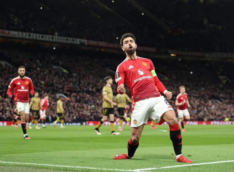 Bruno Fernandes comemora gol pelo Manchester United 