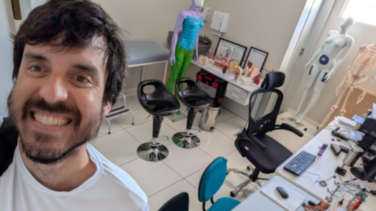 Lucas Cardim tem 39 anos e &eacute; natural de Pernambuco