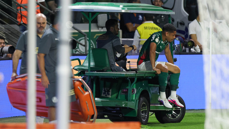 O jogador Vitor Roque, da SE Palmeiras, em jogo contra a equipe do EC Jacuipense, durante partida v&aacute;lida pela quinta rodada, da Copa do Brasil, na arena Allianz Parque. 