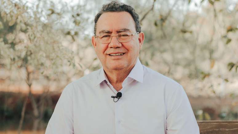 Augusto Cury, pr&eacute;-candidato &agrave; Presid&ecirc;ncia da Rep&uacute;blica, quer pacificar conflitos mundiais