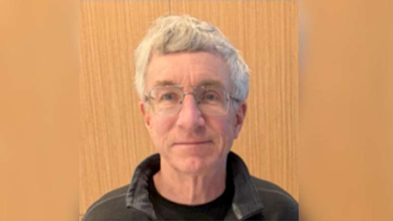 William Neil McCasland era um general reformado da For&ccedil;a A&eacute;rea dos Estados Unidos