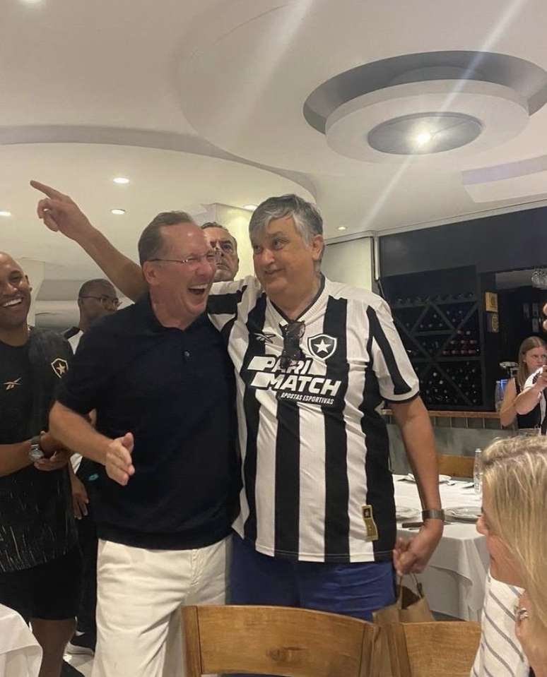 Durcesio Mello, ao lado de John Textor, &eacute; o novo diretor-geral interino da SAF Botafogo 