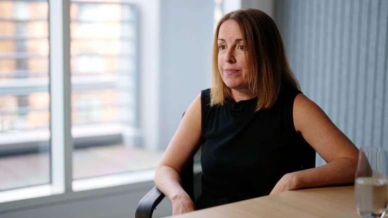 A advogada Tessa Gregory, especializada em direitos humanos, afirma que a pol&iacute;cia brit&acirc;nica tinha obriga&ccedil;&atilde;o de investigar as den&uacute;ncias contra Jeffrey Epstein