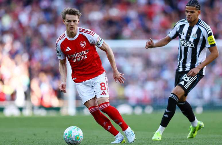 Arsenal e Newcastle protagonizaram um jogo muito tenso &ndash;