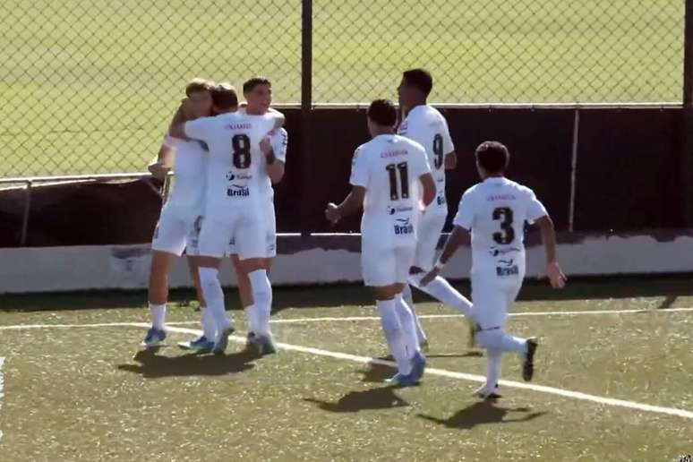 Santos vem de uma vit&oacute;ria contra o Cuiab&aacute;, no CT Rei Pel&eacute; &ndash;