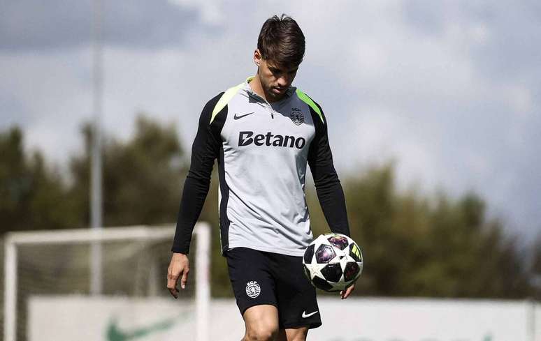 தலைப்பு வாய்ப்புகளுடன் தொடர விளையாட்டுக்கு வெற்றி தேவை -