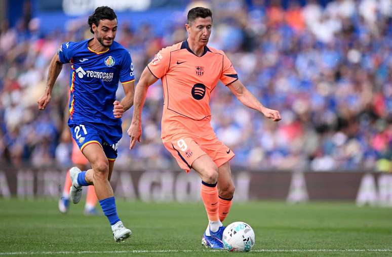 Barcelona vence o Getafe e encaminha t&iacute;tulo &ndash; Denis Doyle/Getty Images