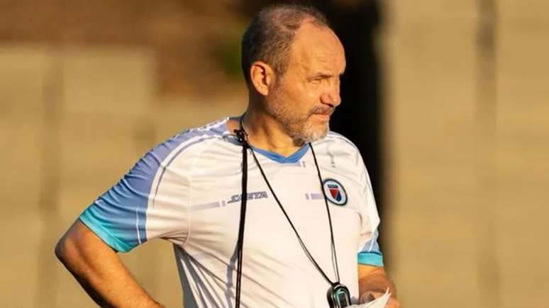 Mign&eacute; comanda os Grenadiers desde 2024 &ndash;