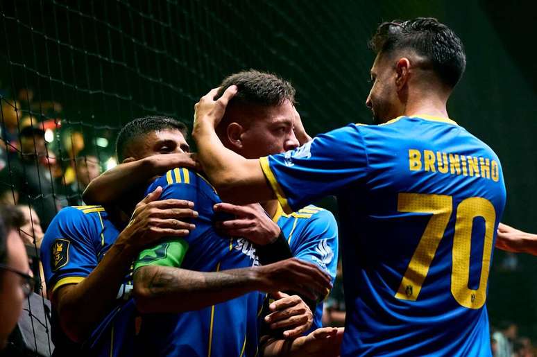 Dendele depende apenas de si para terminar a primeira fase como l&iacute;der &ndash;