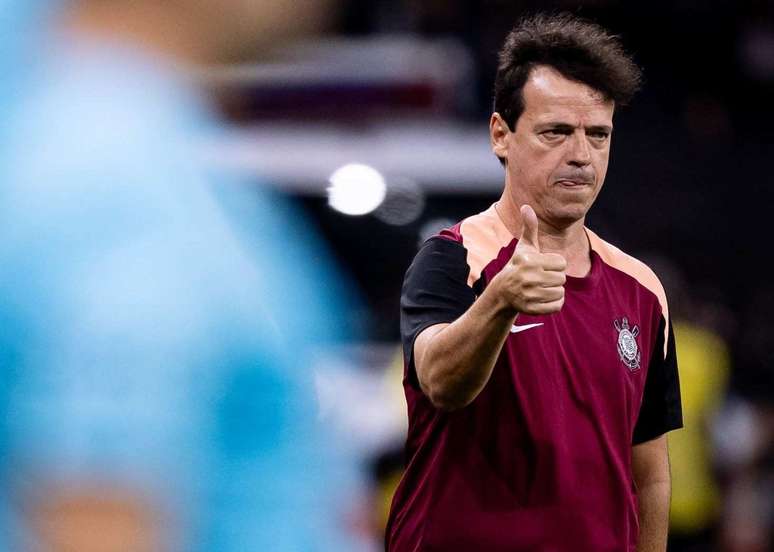 Diniz segue invicto no comando do Corinthians &ndash;