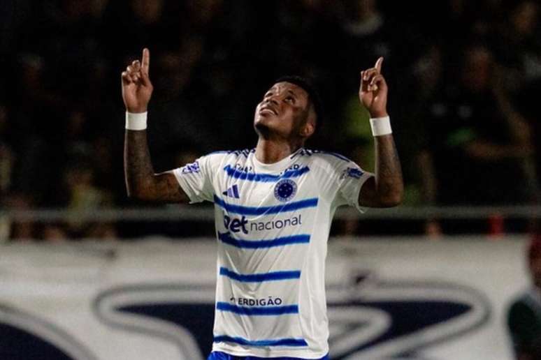 Cruzeiro vence a terceira seguida e embala no Brasileir&atilde;o&nbsp; &ndash;