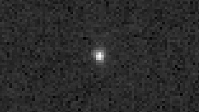 O planeta an&atilde;o Sedna, descoberto em 2003, &eacute; um dos seis objetos transnetunianos cuja &oacute;rbita incomum foi associada &agrave; poss&iacute;vel presen&ccedil;a de um Planeta Nove